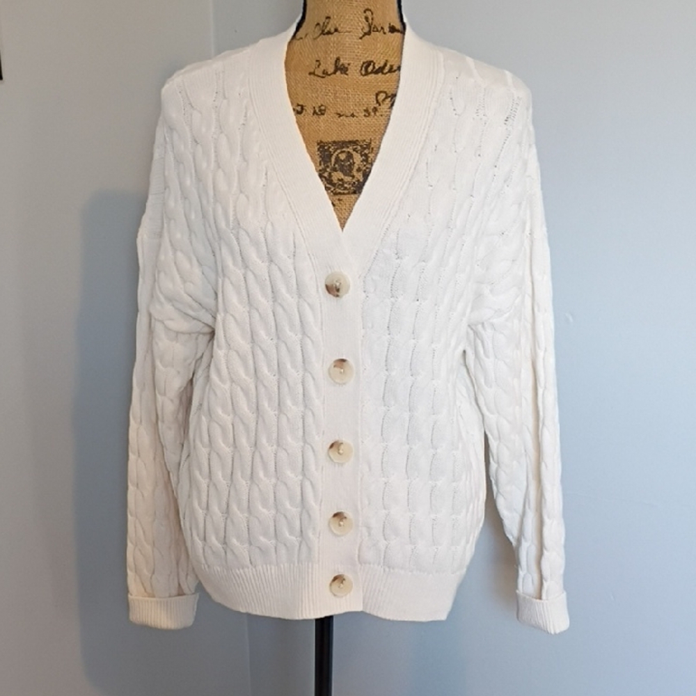Old Navy Cream Cable-Knit Button Cardigan Small